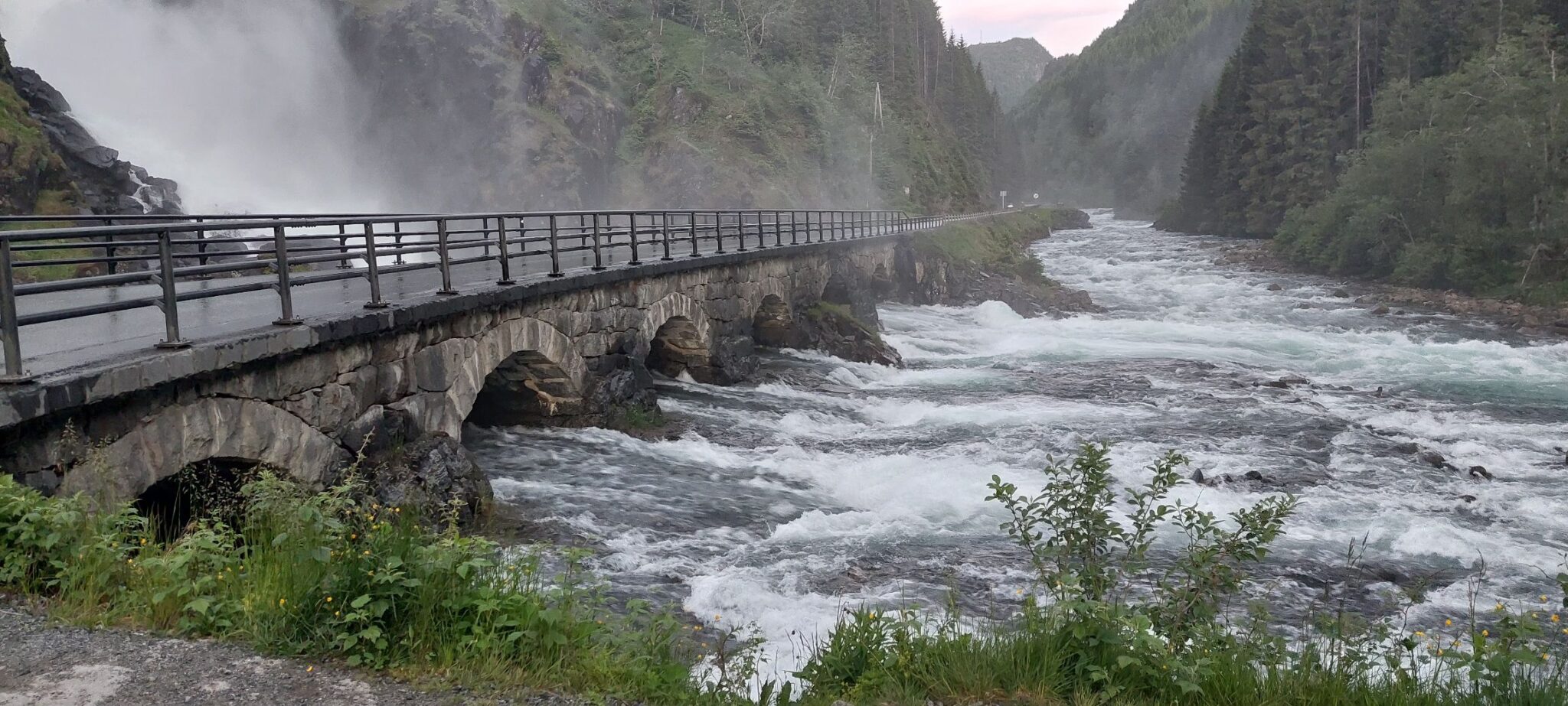 Låtefossen