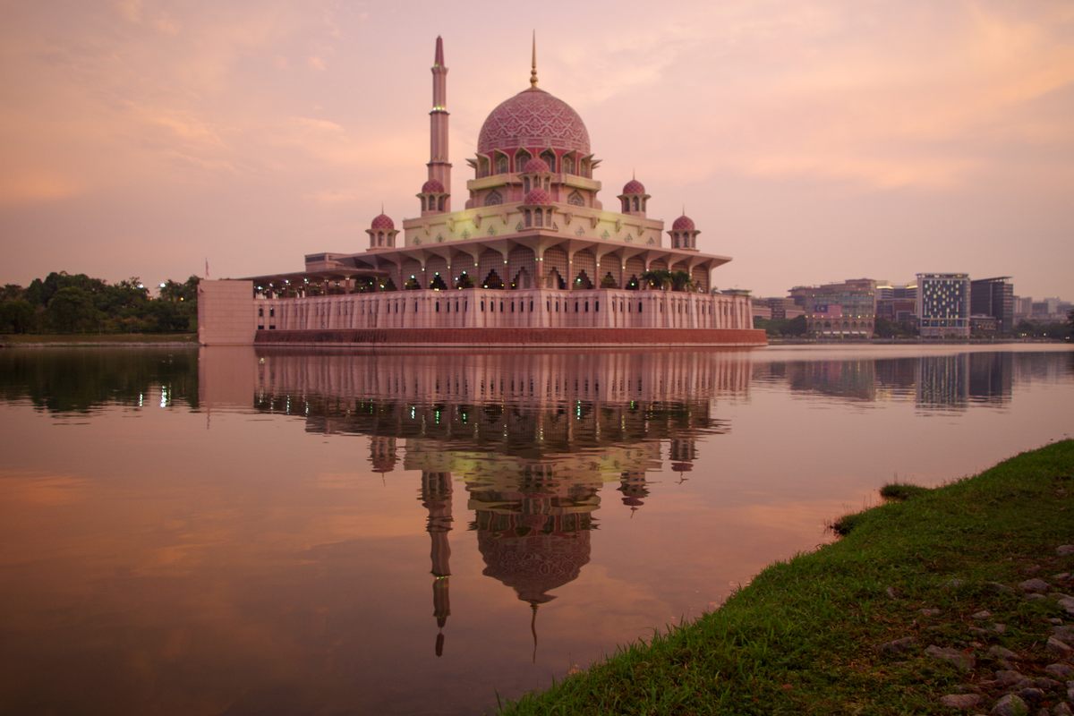 Putra-Mosque