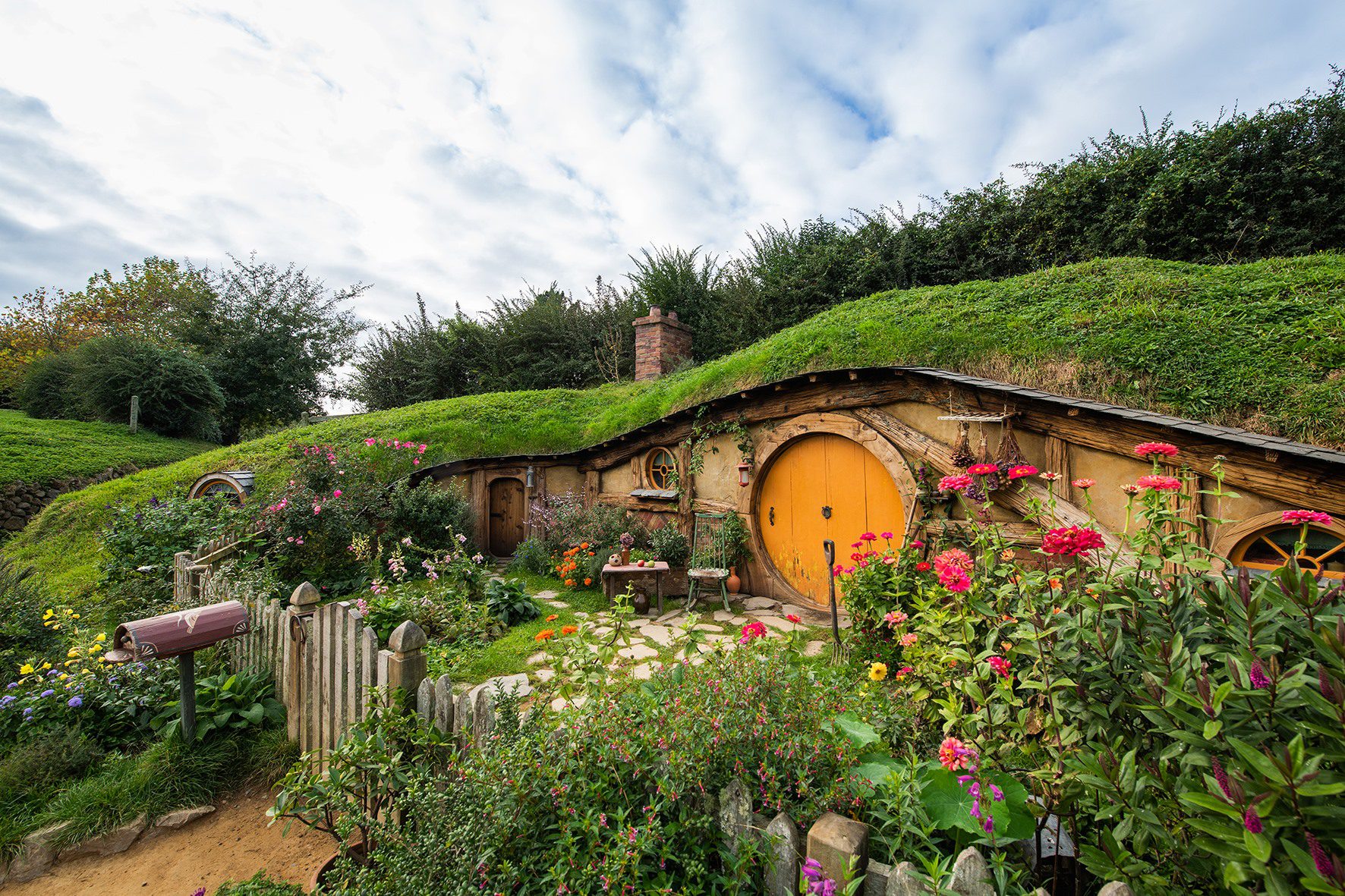 Hobbiton Movie Set