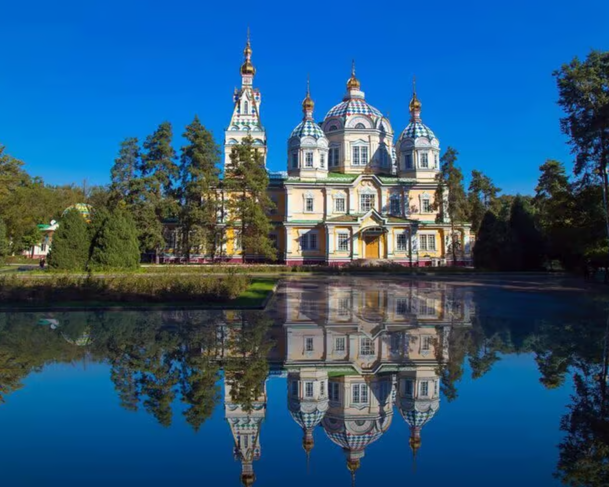 Park of 28 Panfilowzy and Ascension Cathedral