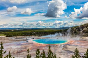 3.Yellowstone National Park