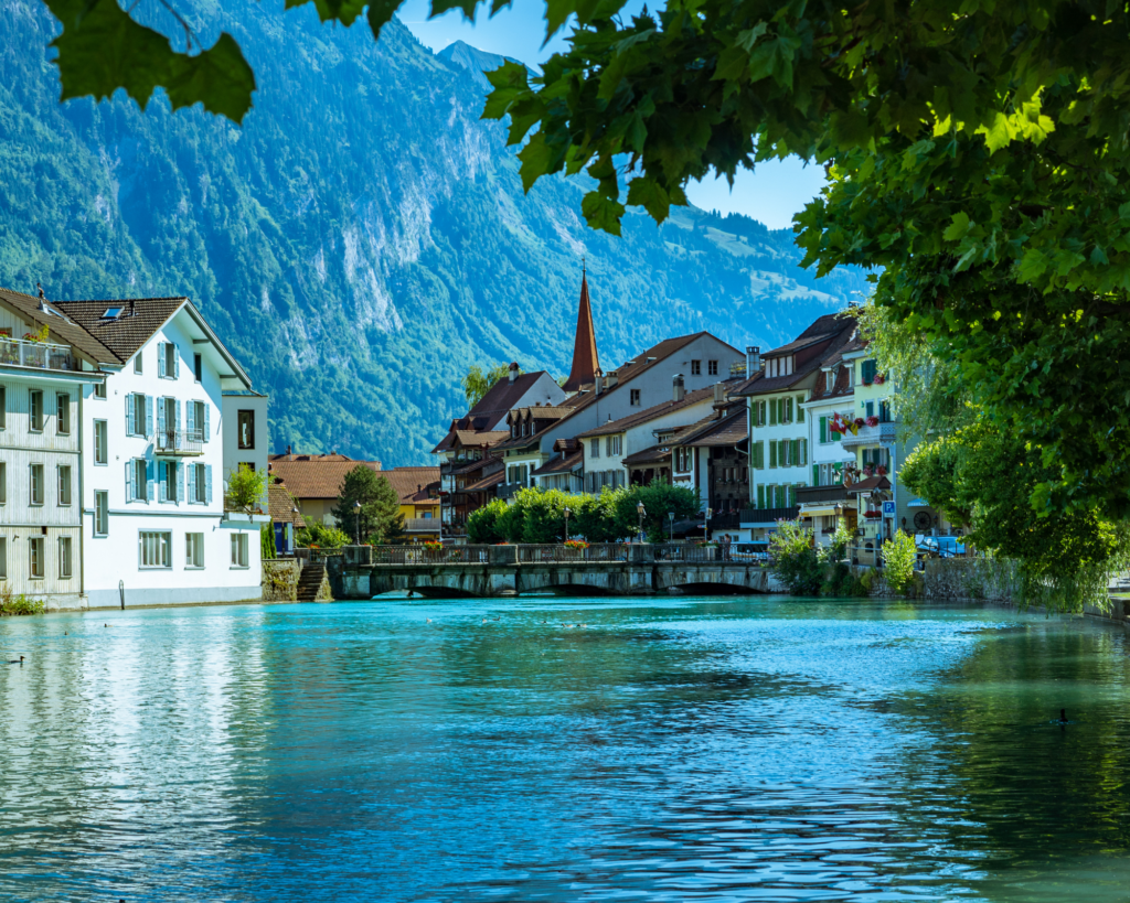 3 Best Guides for Iseltwald Switzerland, Spiez, Sarnen