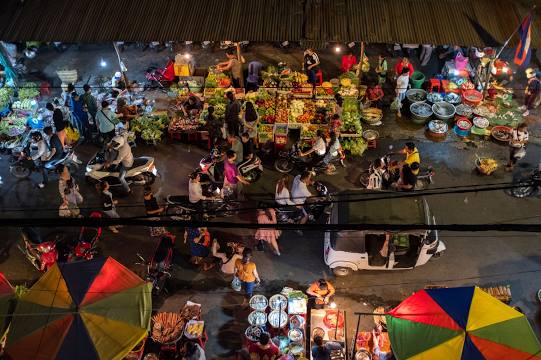 Phnom Penh night market